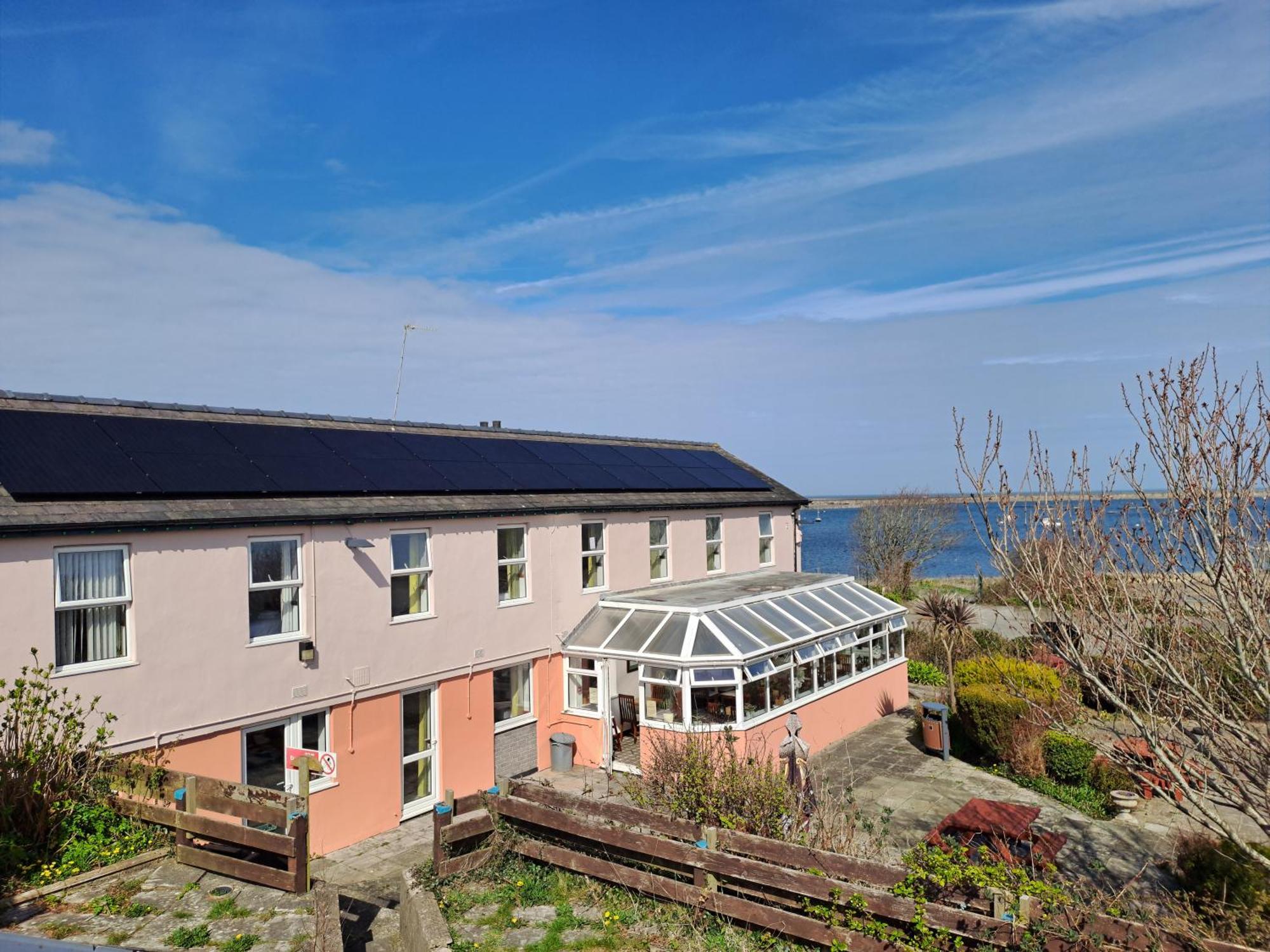 Boathouse Hotel Holyhead Exterior photo